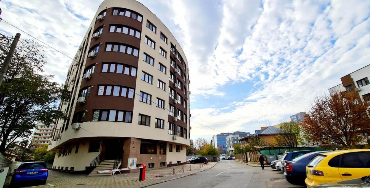 Elyse Comfortable Apartment Close To Palas Mall ยาช ภายนอก รูปภาพ